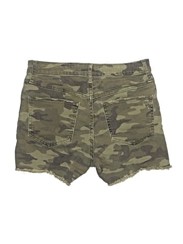 Gap Shorts (view 2)