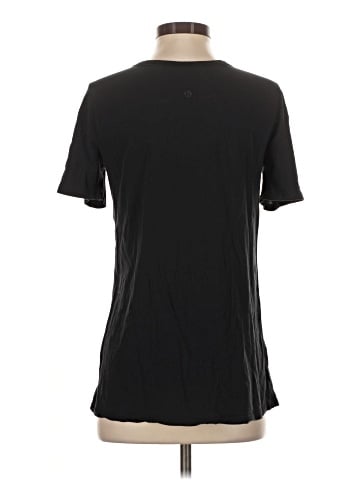 Lululemon Athletica Short Sleeve T-Shirt (view 2)