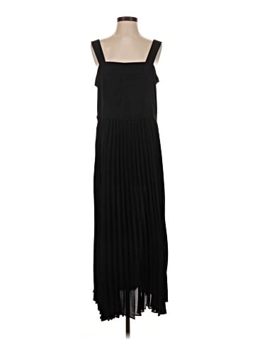 Uniqlo Casual Dress (view 1)