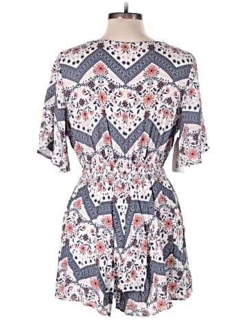Illa Illa Casual Dress (view 2)
