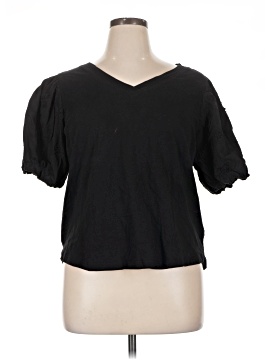 Wit & Wisdom Short Sleeve Top (view 1)