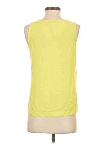 Elizabeth and James Tank Top (view 2)