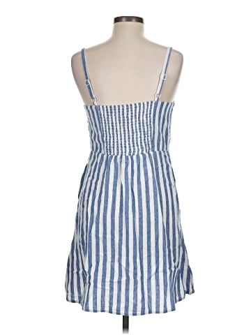 Old Navy Casual Dress (view 2)