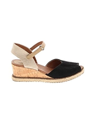 Baretraps Wedges (view 1)