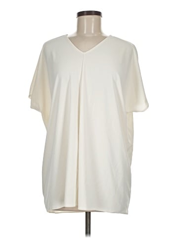 Uniqlo Short Sleeve T-Shirt (view 1)