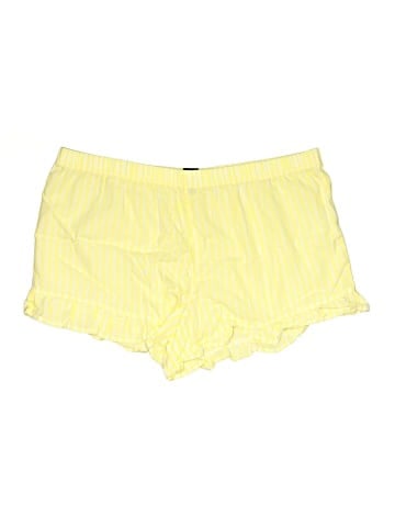 Gap Shorts (view 1)