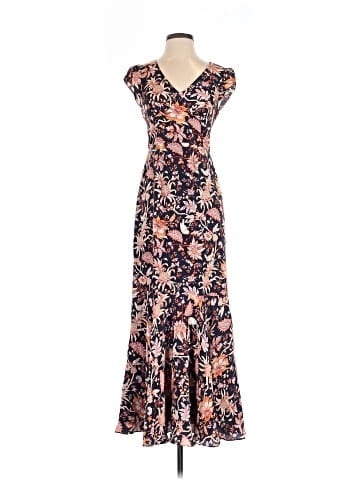 Leifsdottir Casual Dress (view 1)