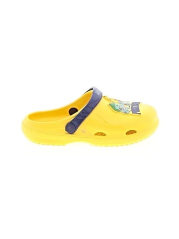 Pokemon Clogs (view 1)