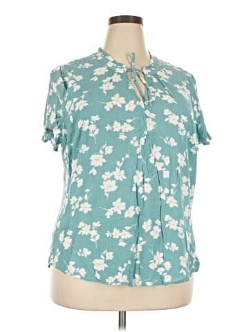 Market and Spruce Short Sleeve Blouse (view 1)