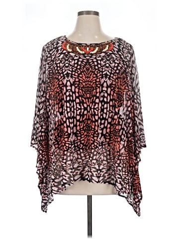 Rafaella Poncho (view 1)
