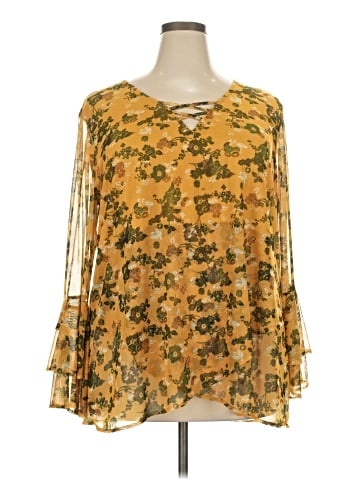 Skye's The Limit 3/4 Sleeve Blouse (view 1)