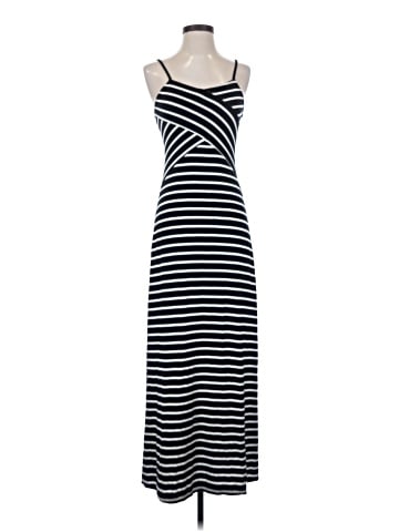 Mossimo Casual Dress (view 1)