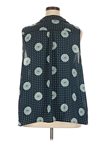 ModCloth Sleeveless Blouse (view 2)