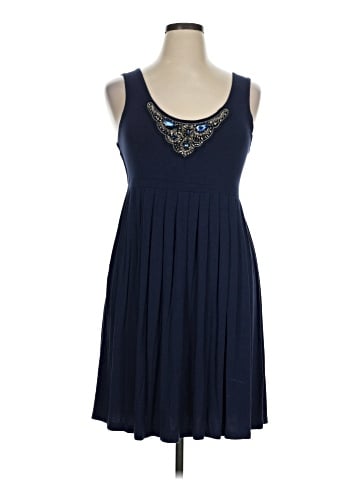 Lucy & Laurel Casual Dress (view 1)