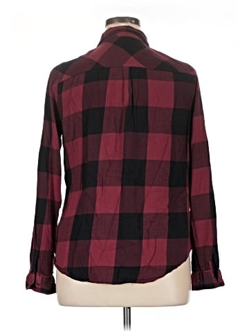 Maurices Long Sleeve Button-Down Shirt (view 2)