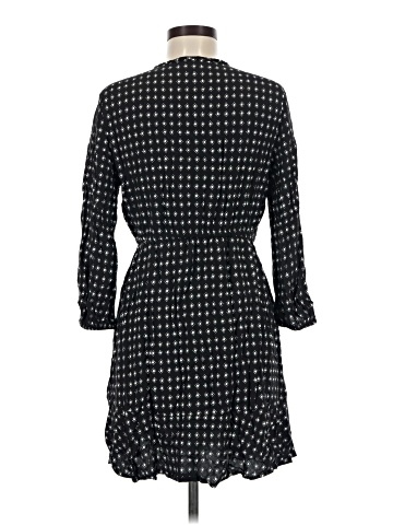 Old Navy Casual Dress (view 2)