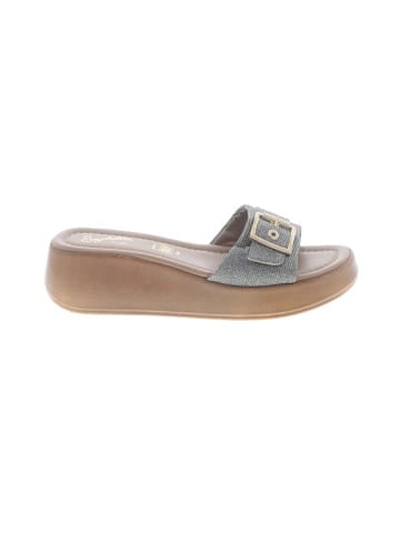 Seychelles Wedges (view 1)