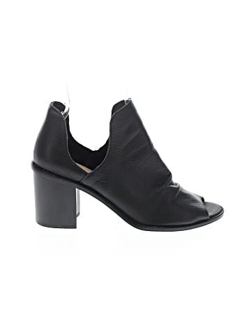 Chinese Laundry Ankle Boots (view 1)