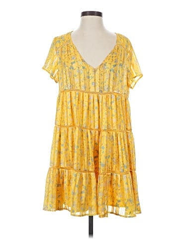 Urban Outfitters Casual Dress (view 1)
