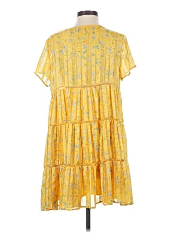 Urban Outfitters Casual Dress (view 2)