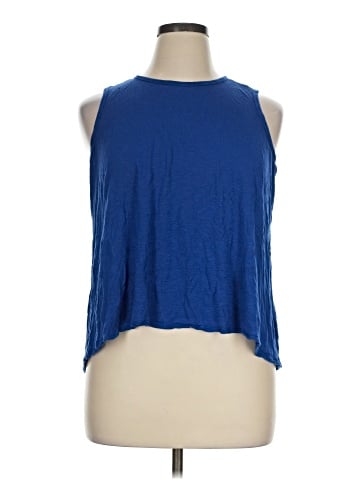 Molly & Isadora Sleeveless T-Shirt (view 1)