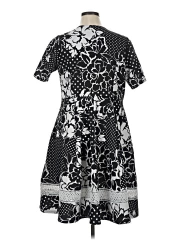 Signature by Robbie Bee Casual Dress (view 2)