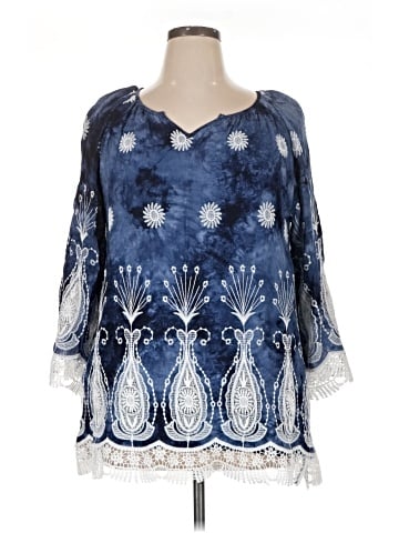 Calessa 3/4 Sleeve Blouse (view 1)