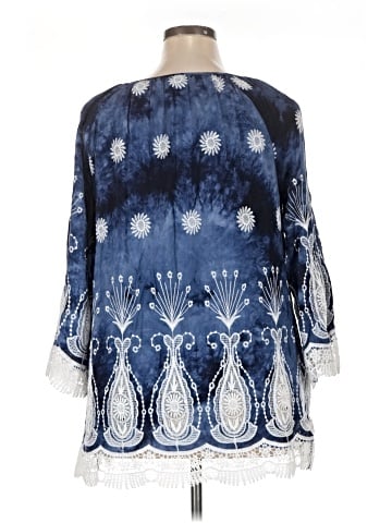 Calessa 3/4 Sleeve Blouse (view 2)