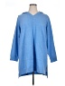 D&Co. Blue Poncho Size XL (petite) - photo 1