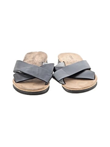 IZOD Sandals (view 2)