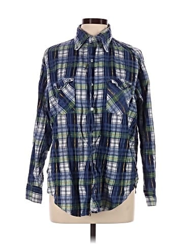 Kmart Long Sleeve Button-Down Shirt (view 1)
