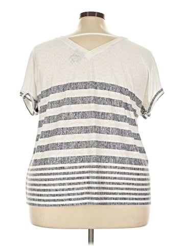 Bobeau Sweater Vest (view 2)