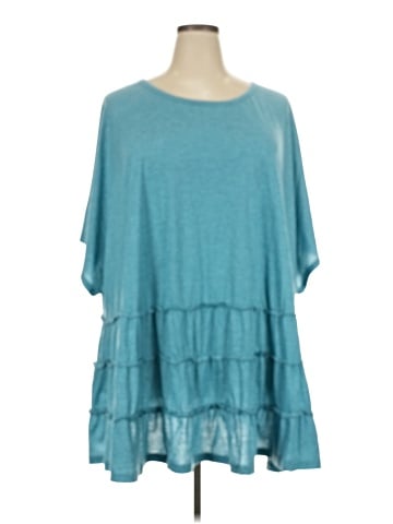 BLOOMCHIC Short Sleeve Top (view 1)