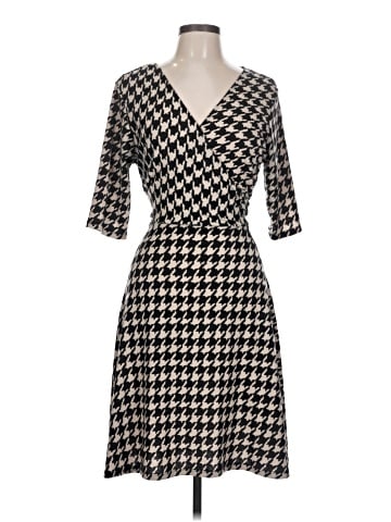 Sandra Darren Casual Dress (view 1)