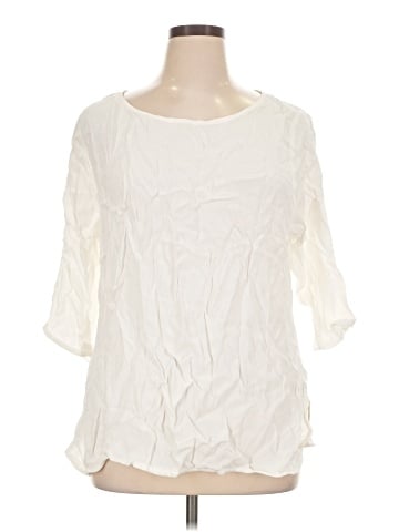 Violet & Claire 3/4 Sleeve Blouse (view 1)