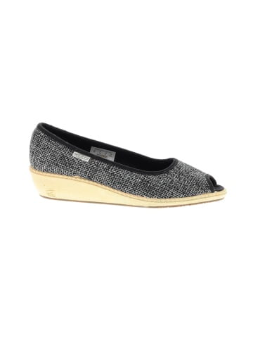 Keen Wedges (view 1)