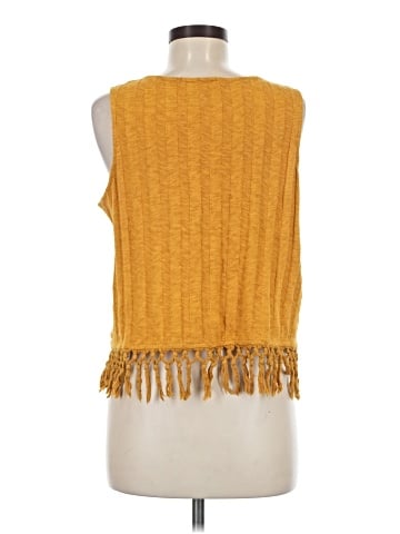Eri + Ali Sleeveless T-Shirt (view 2)