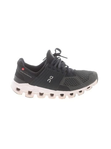 On Cloud Sneakers (view 1)