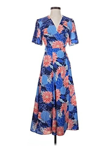 Slate & Willow Casual Dress (view 1)