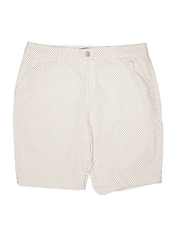 Gloria Vanderbilt Khaki Shorts (view 1)