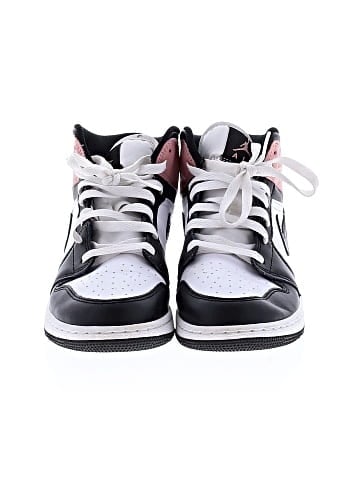 Air Jordan Sneakers (view 2)