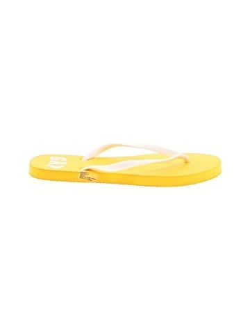 Gap Flip Flops (view 1)