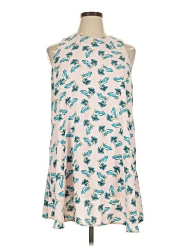 Lucy & Laurel Casual Dress (view 1)