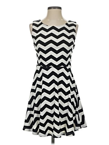 Sans Souci Casual Dress (view 1)