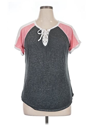 Bobbie Brooks Short Sleeve T-Shirt (view 1)