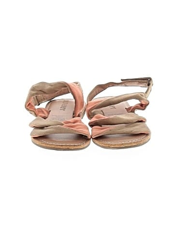 Old Navy Sandals (view 2)