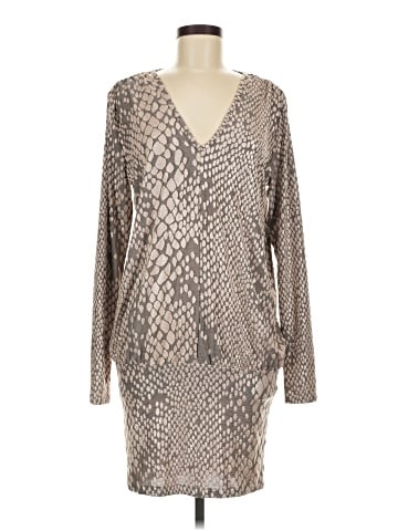 Venus Casual Dress (view 1)