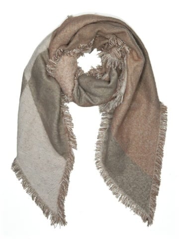 Studio Scarf (view 1)