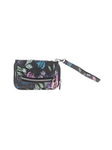 Lug Wristlet (view 2)