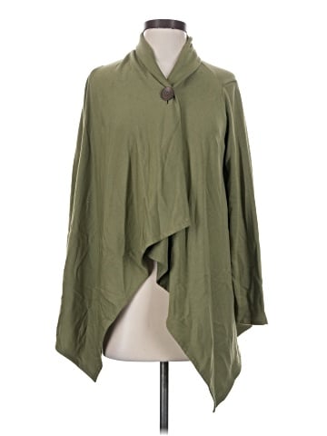 Bobeau Poncho (view 1)